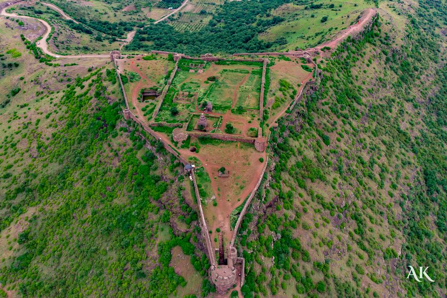 Around Pune - Malhargad and Mastani Lake